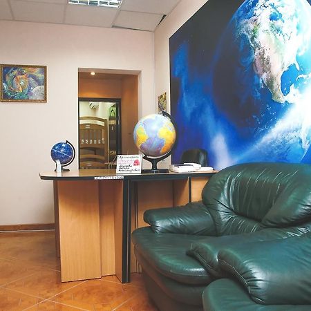 Globus Hostel Kiev Dış mekan fotoğraf