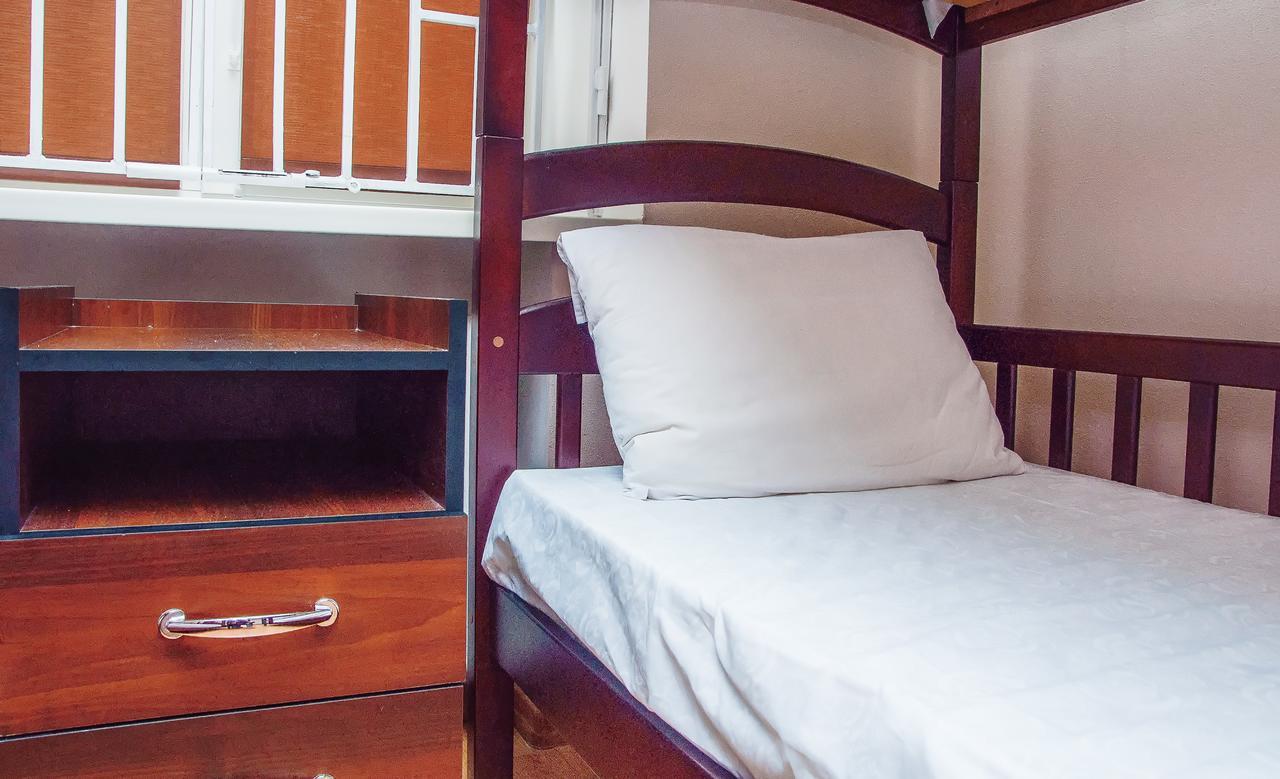 Globus Hostel Kiev Dış mekan fotoğraf