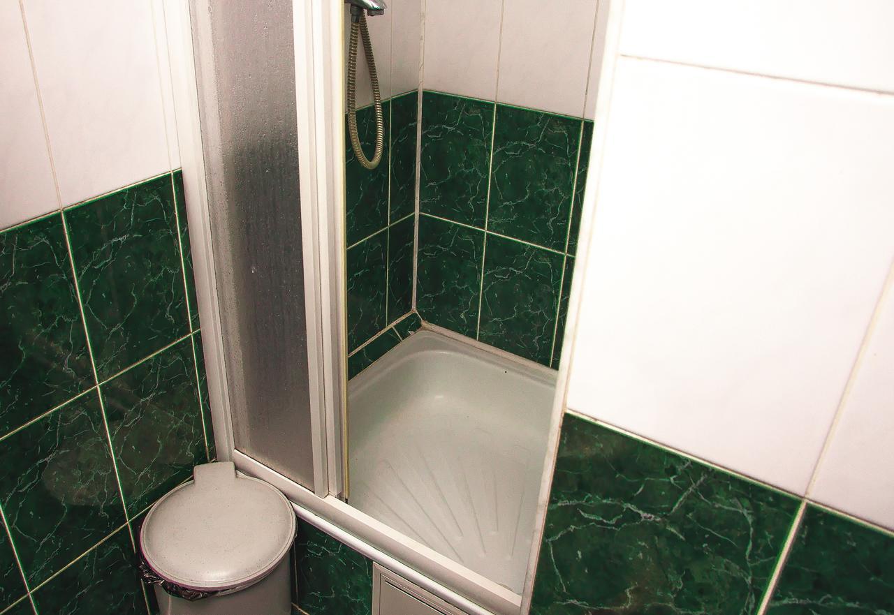 Globus Hostel Kiev Dış mekan fotoğraf